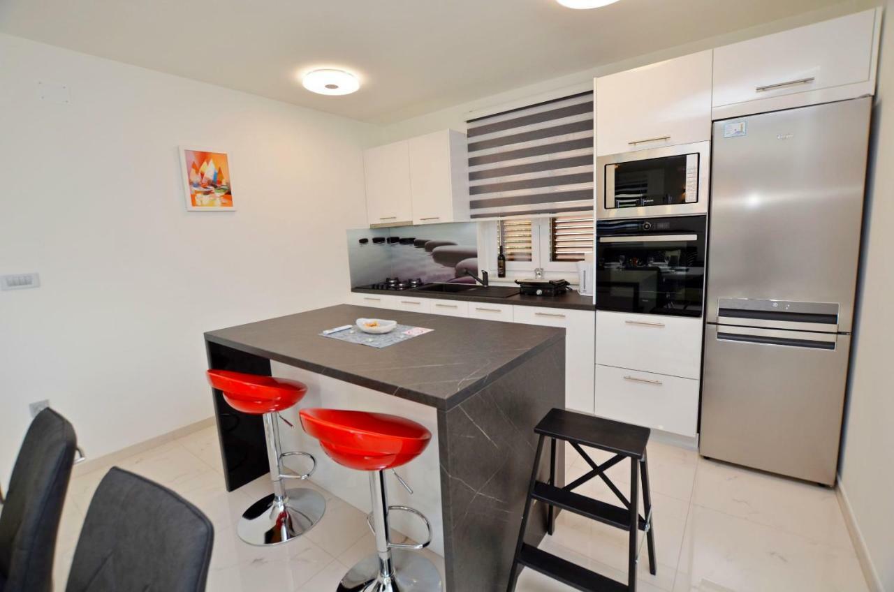 Apartments Golden Hour Jurdani Exterior foto